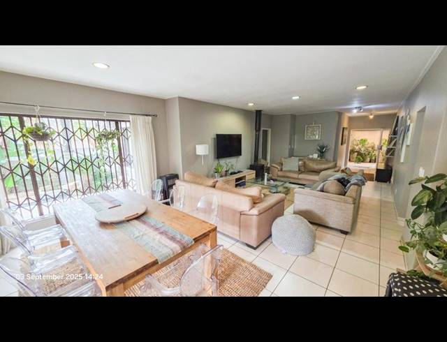 4 BEDROOM HOUSE FOR SALE IN DOUGLASDALE